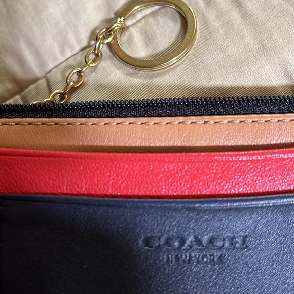 Coach Legacy Multi Color Navy/Red/Tan 🔑 holder. Has 2 pockets in the outside. - Picture 10 of 10